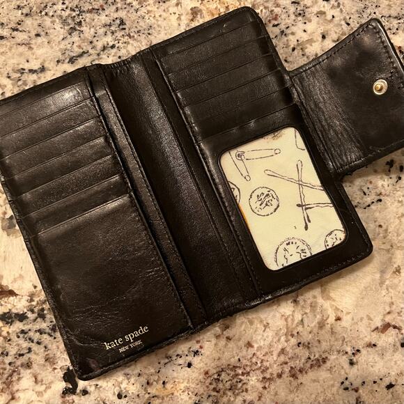 Kate Spade New York Black Nylon Bifold Card Organizer Zip Pocket Wallet Size M - Picture 2 of 10